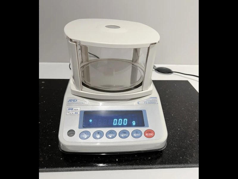 A&D FZ-5000i Precision Balance