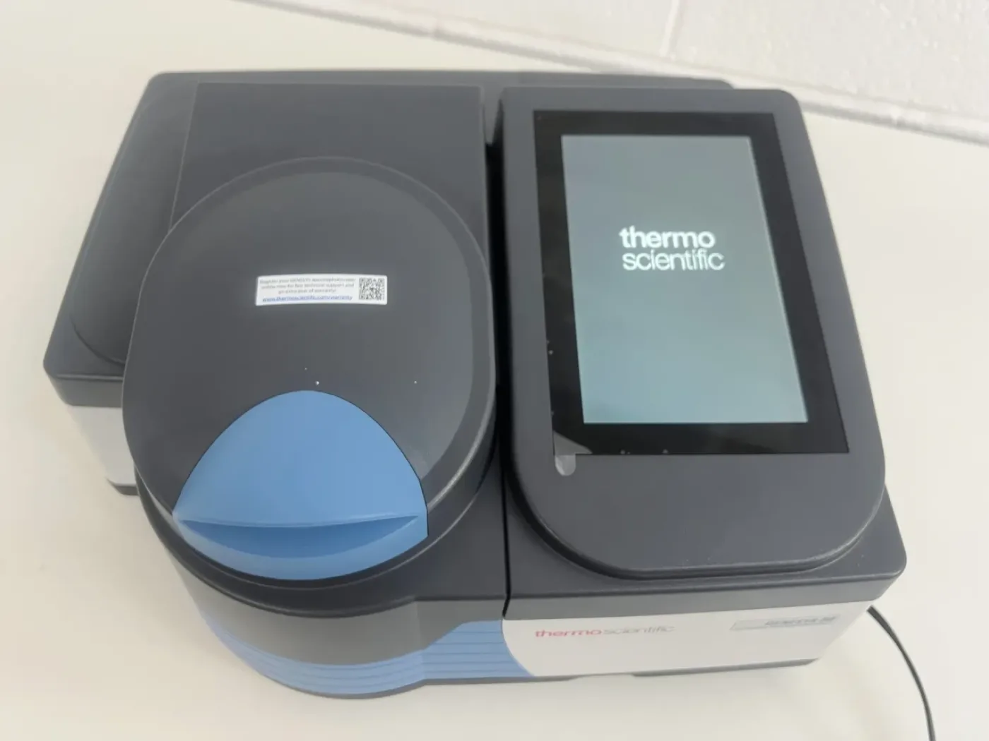 Thermo GENESYS 50 UV-Vis Spectrometer - 3