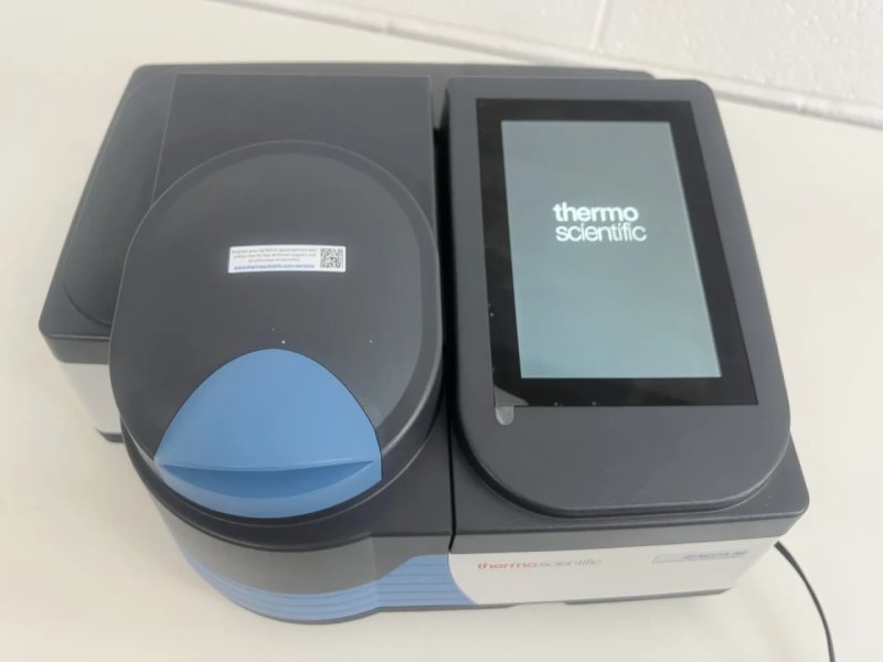 Thermo GENESYS 50 UV-Vis Spectrometer
