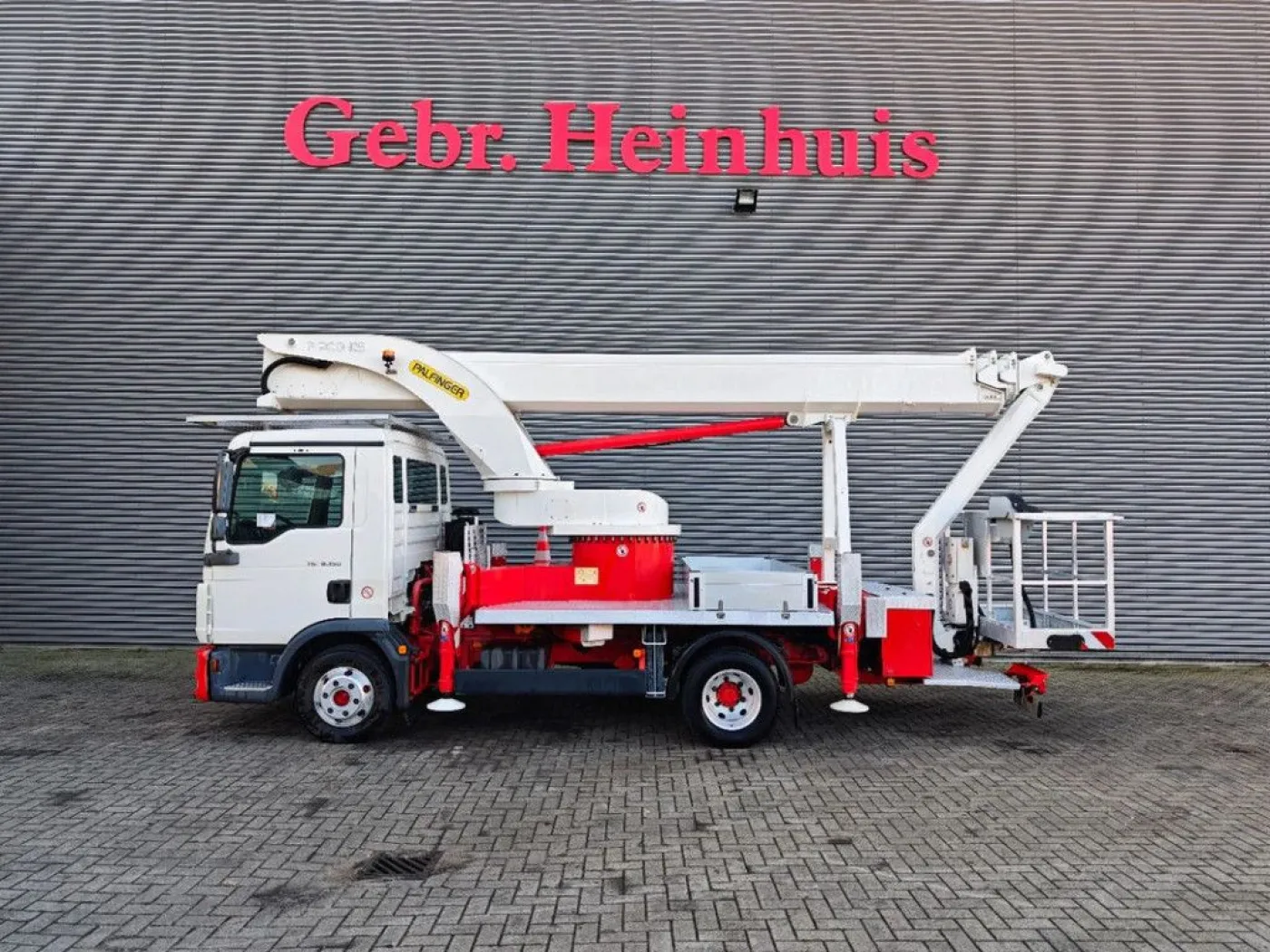 MAN TGL 8.150 4x2 Palfinger P300KS - 1