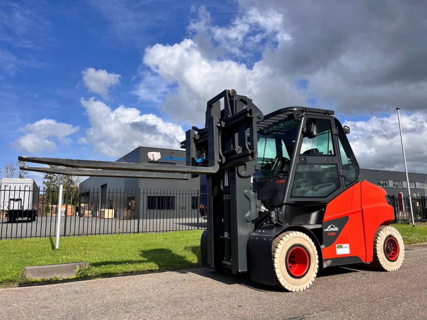 Linde E80-01/900 - 1