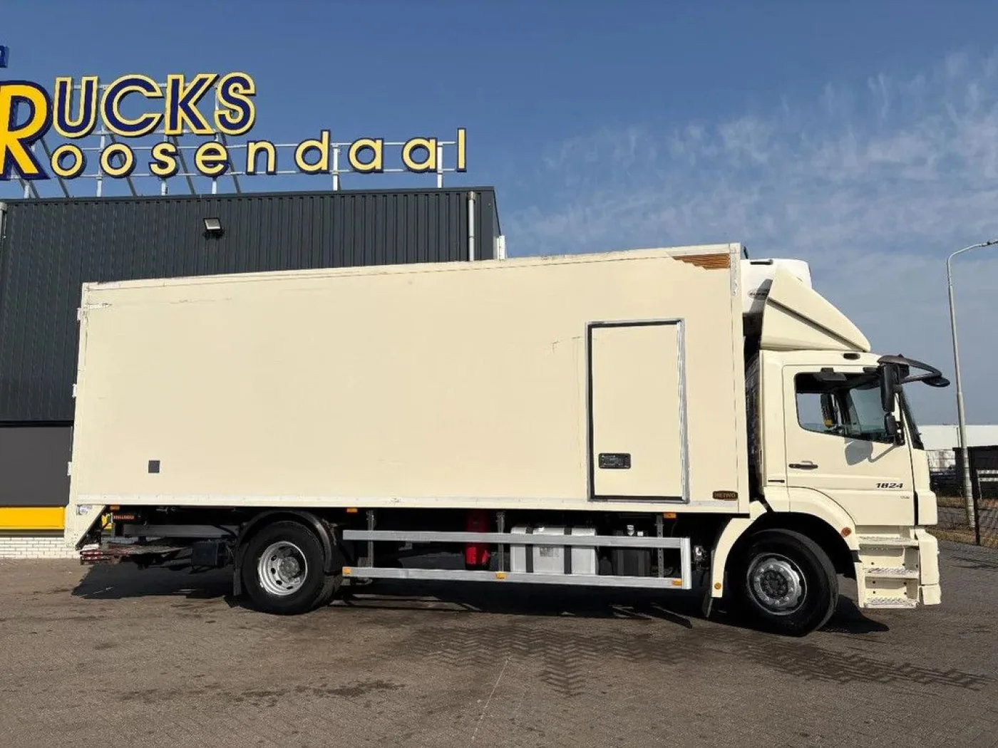 Mercedes-Benz Axor 1824 + Carrier Supra 750 + Dhollandia 2000 kg Loadlift + Euro 5 + Side Door - 2