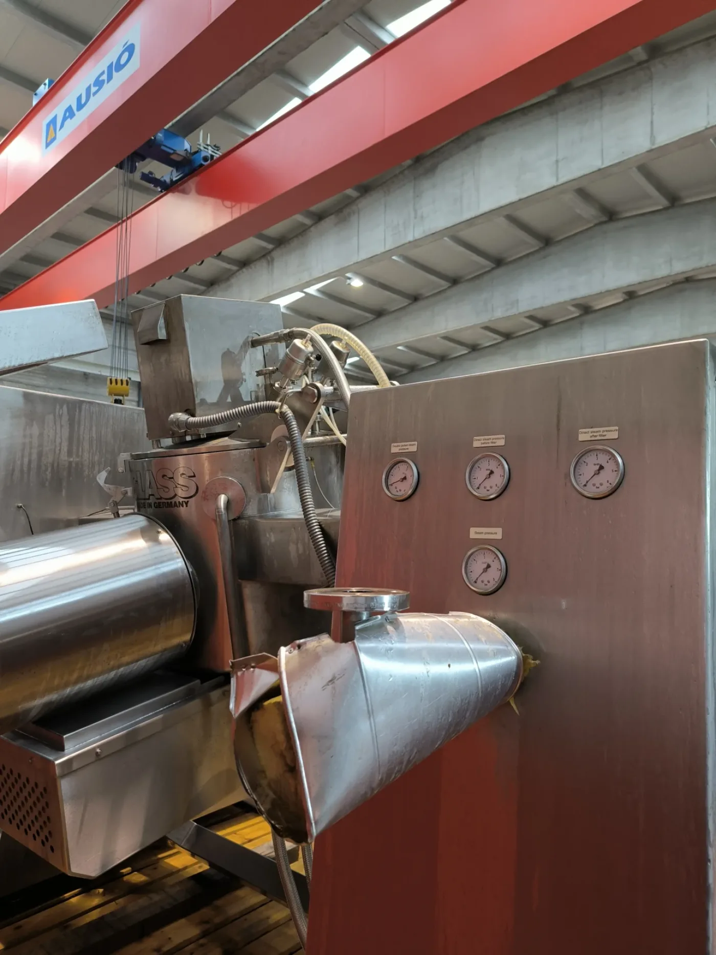 STAINLESS STEEL GRANULATOR MIXER 300 LITRES GLASS VAS 300 WITH STIRRER, JACKET AND ELECTRIC FRAMES - 1