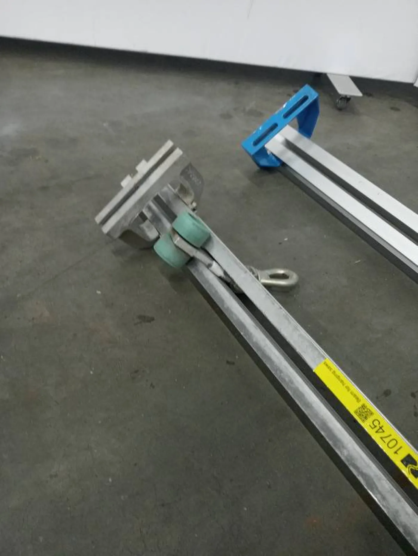 Beam for hanging saws - 6