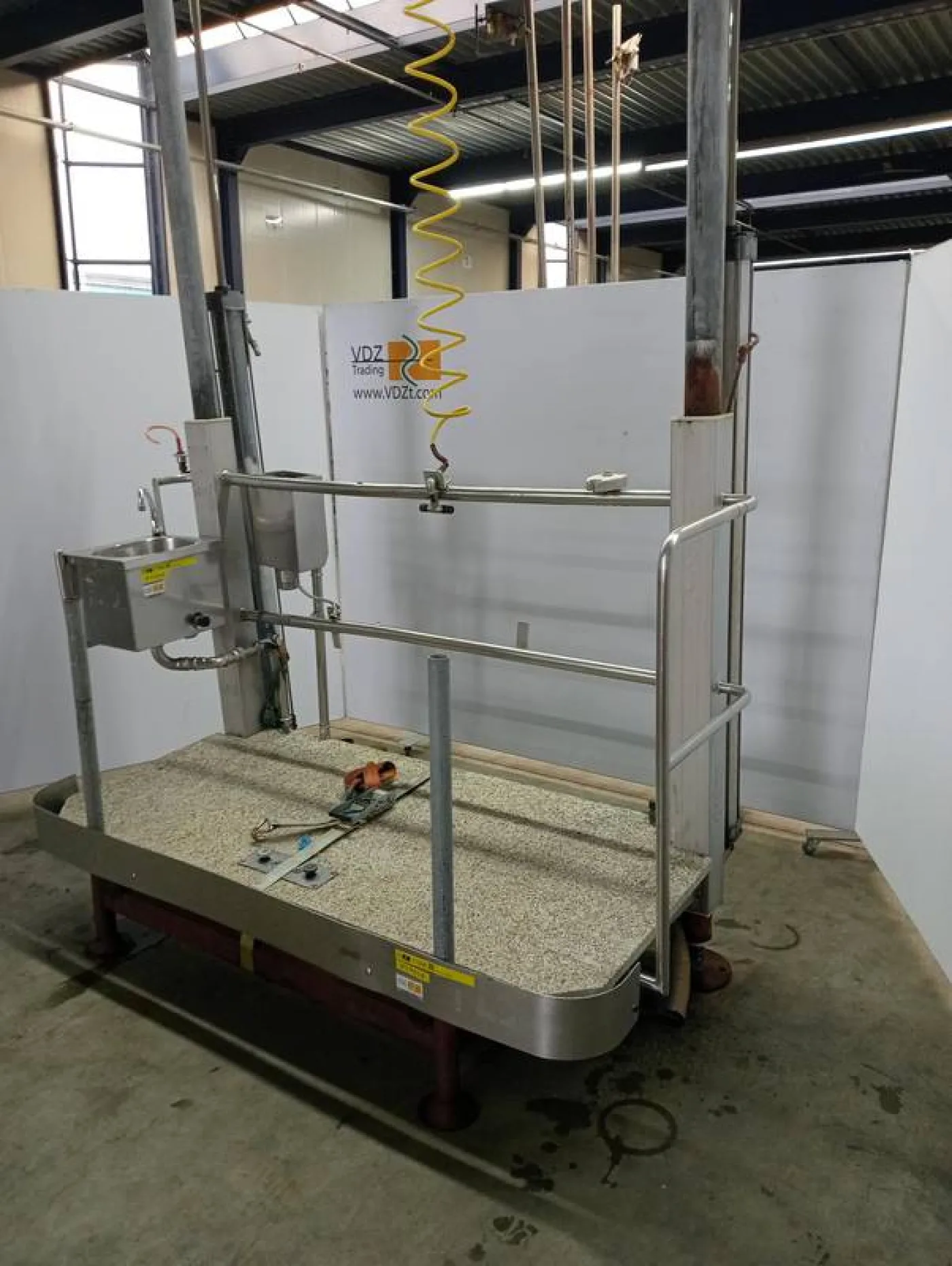 Movable platform - 3