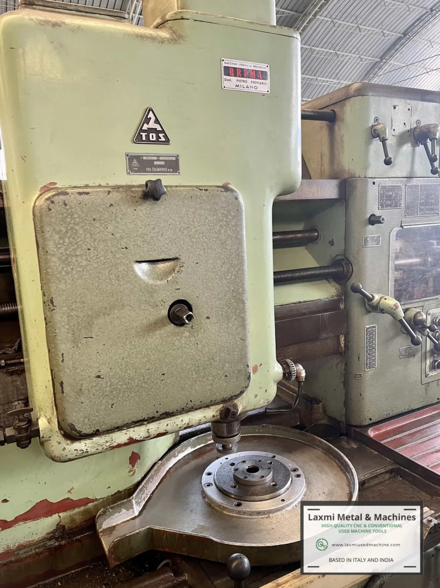 GEAR SHAPER con accessorio per taglio a cremagliera, TOS – OH6 - Laxmi Metal & Machines, Rohtak - 4