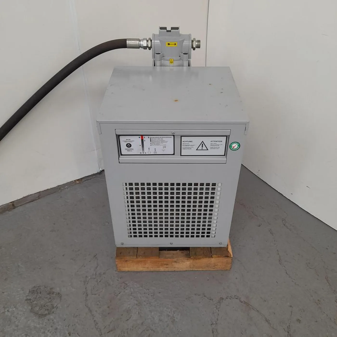 KSI KTC 220 Compressed Air Refrigeration Dryer - 1