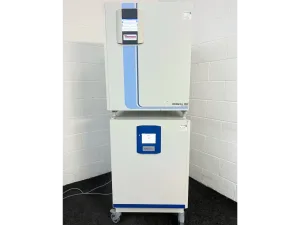 Fisherbrand Isotemp CO2 Incubator & HeraCell 150i