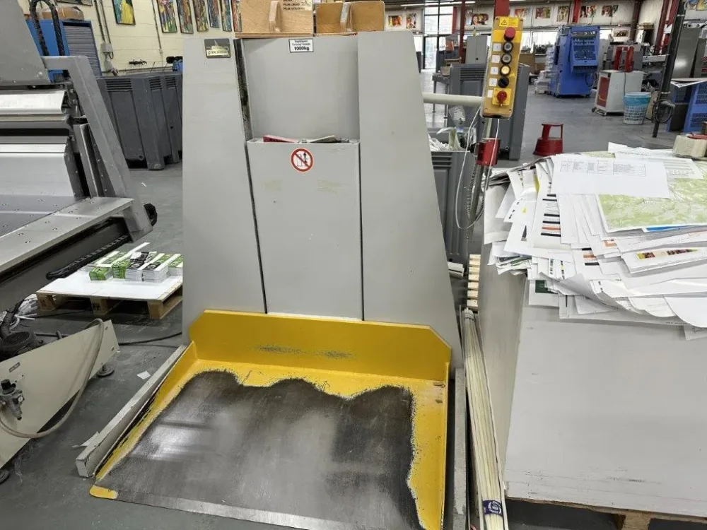 Polar LW-1000-4 pallet lift