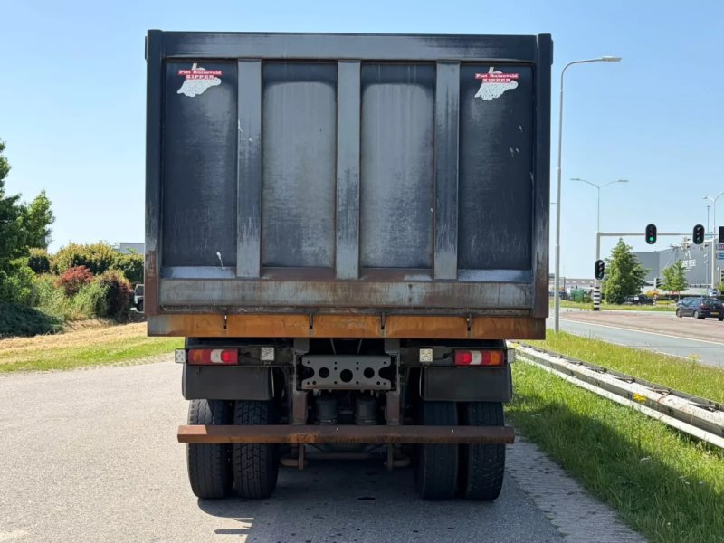 Mercedes Benz Arocs 4848 8×8 tipper