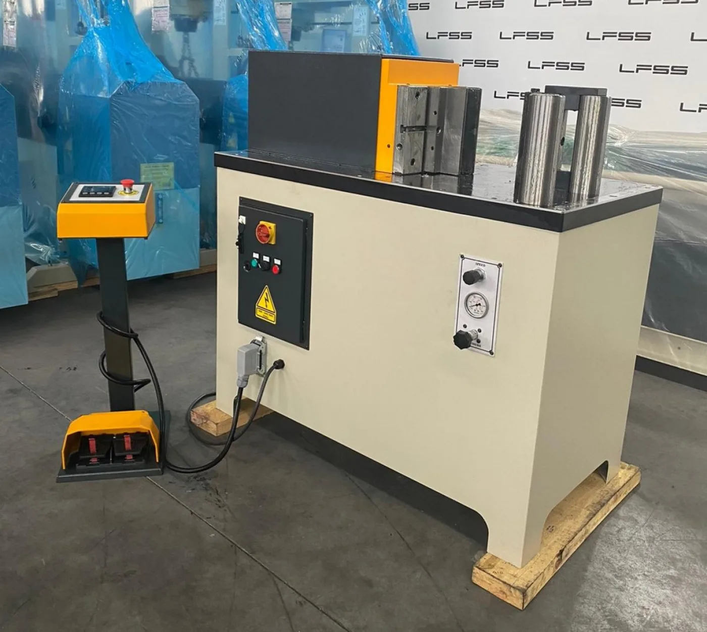 Horizontalbiegemaschine HP 80 - 1