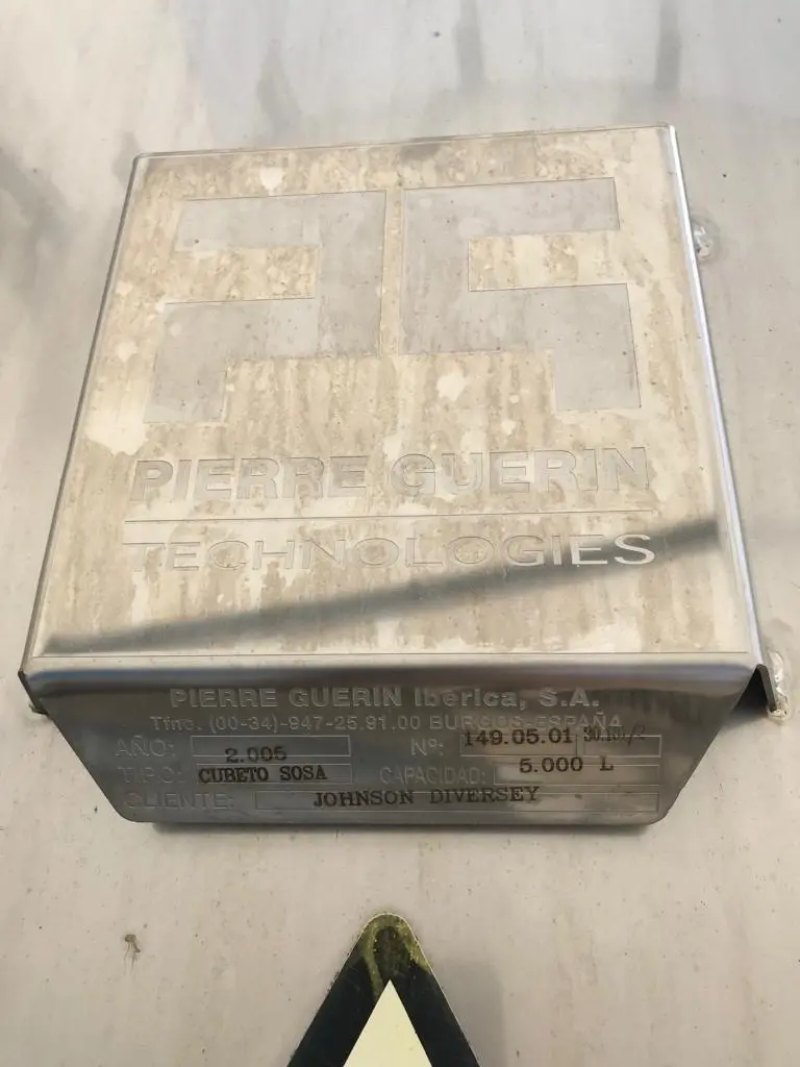 USED STAINLESS STEEL TANK 5,000 LITERS
