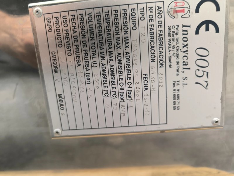 TANK INOXCAL STAINLESS STEEL 2500 LITRES WITH AGITATION