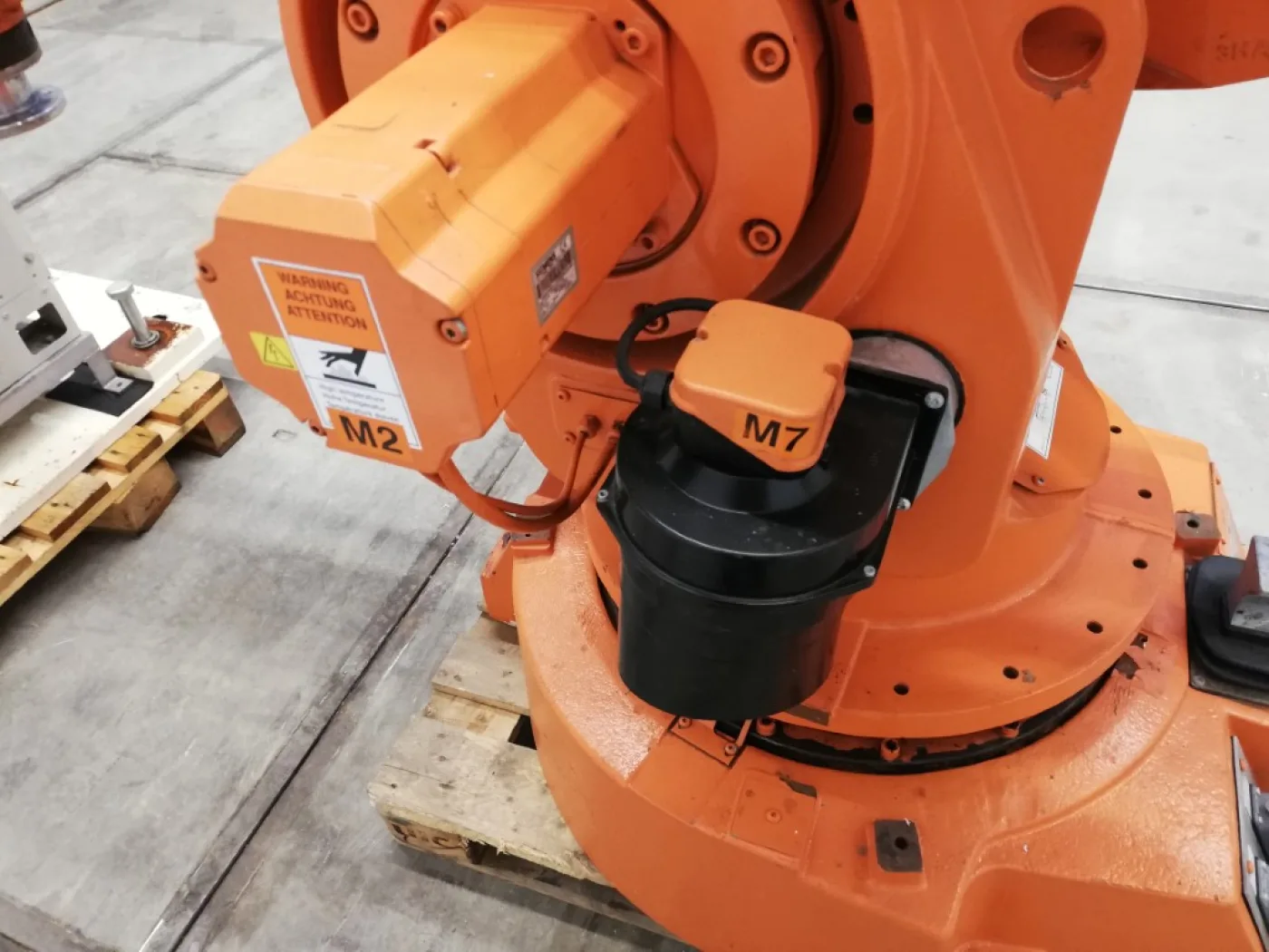 ABB Palletizer Robot IRB640 - Miscellaneous transport - 5