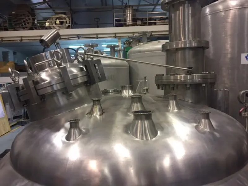 USED BACHILLER REACTOR 1700 LITERS STAINLESS STEEL WITH HALF-COIL AND HERMETIC INSULATION