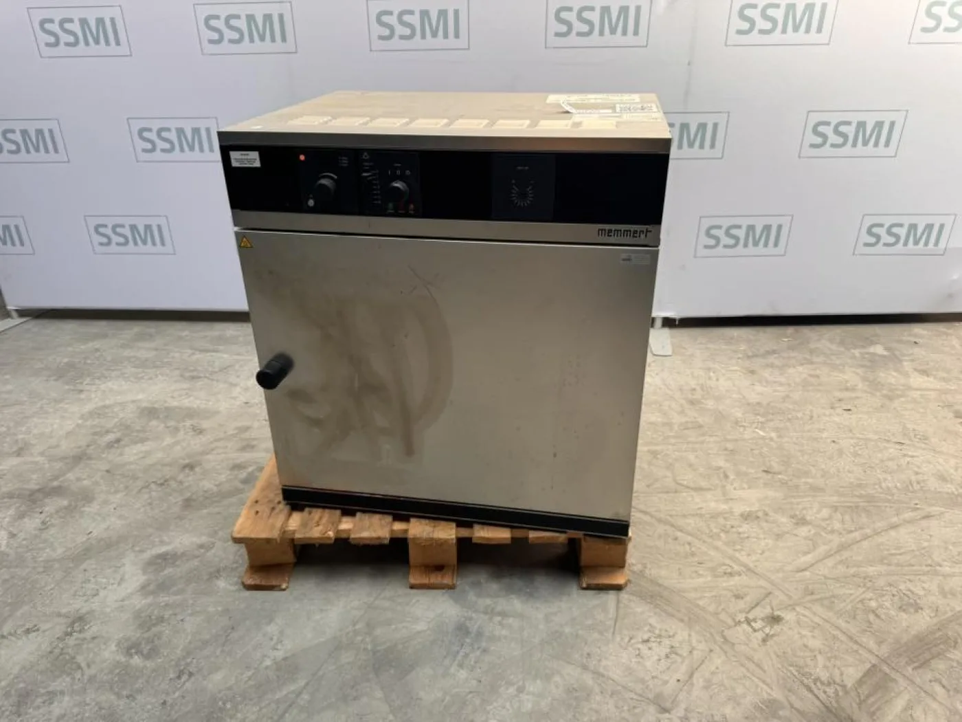 Memmert Vacuum drying oven - 1