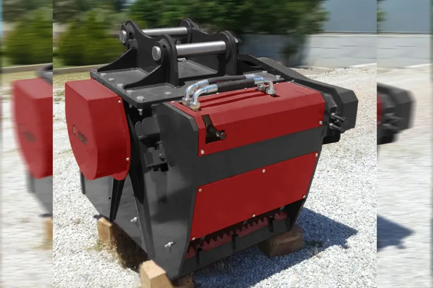 Crusher Bucket (Excavator Jaw Crusher) - 2