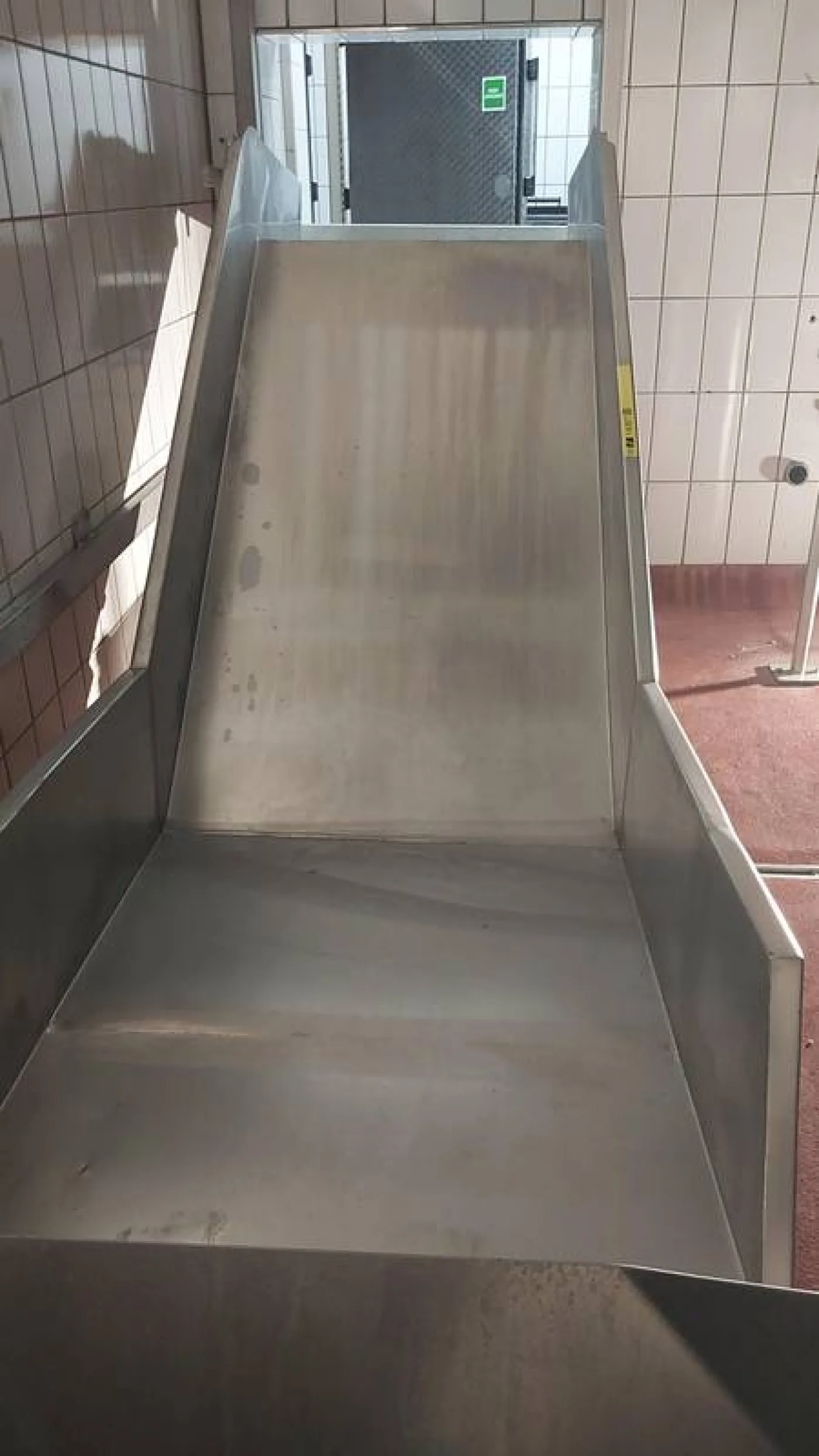 Paunch gutter - lift - 2