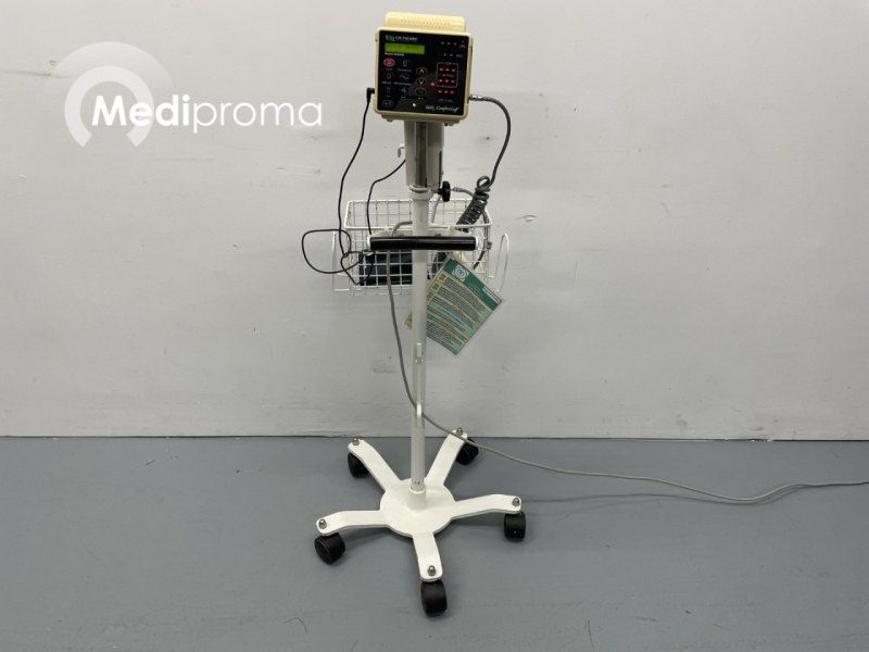 Criticare model 506 series VS monitor