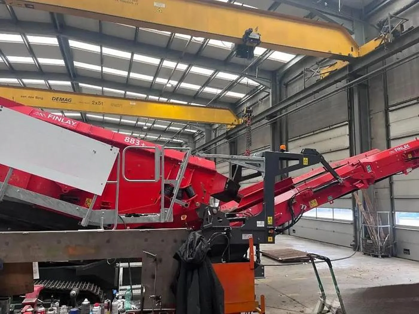 2023 Terex Finlay 883+ E Mobile Scalping Screener - 4