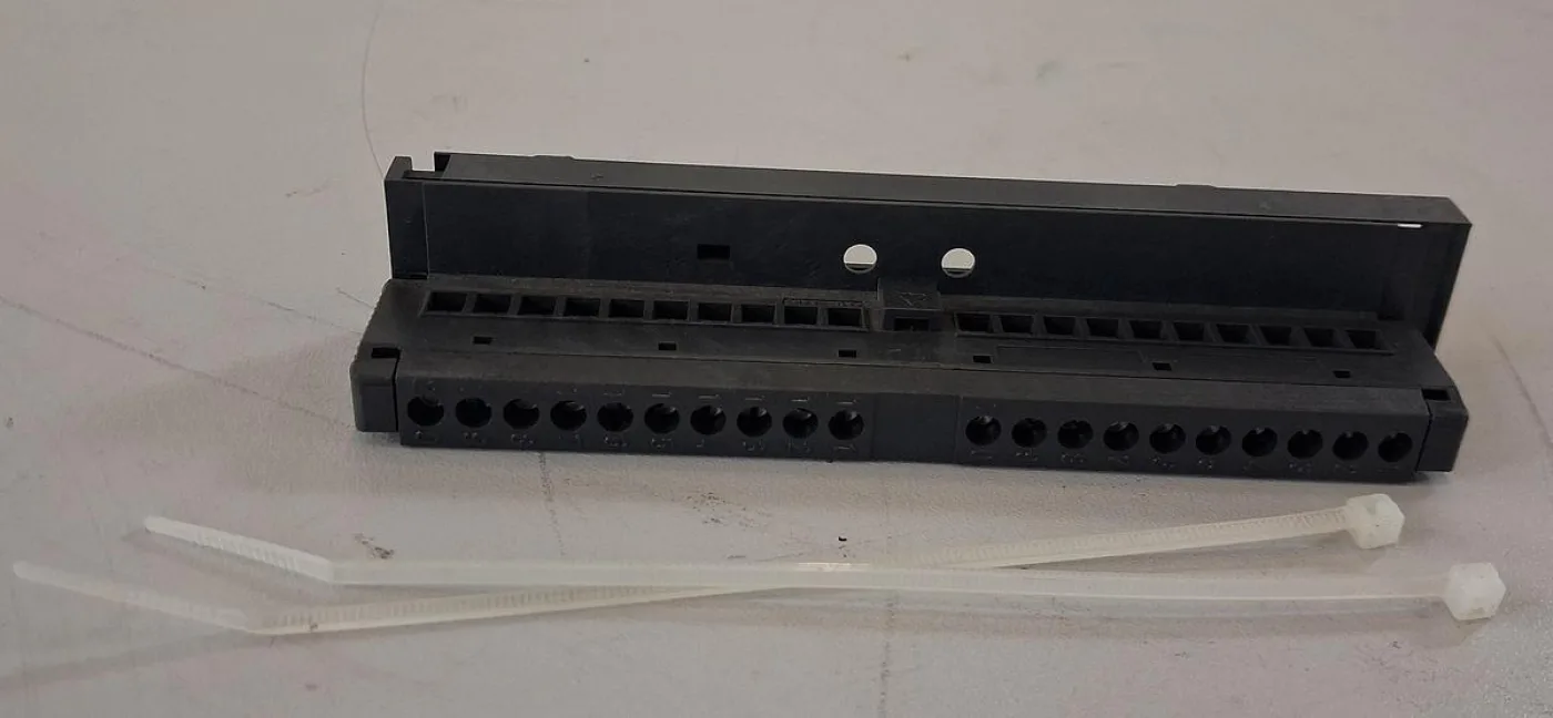 Siemens SIMATIC S7-300 Frontsteckverbinder 6ES7 392-1AJ00-0AA0 - 1