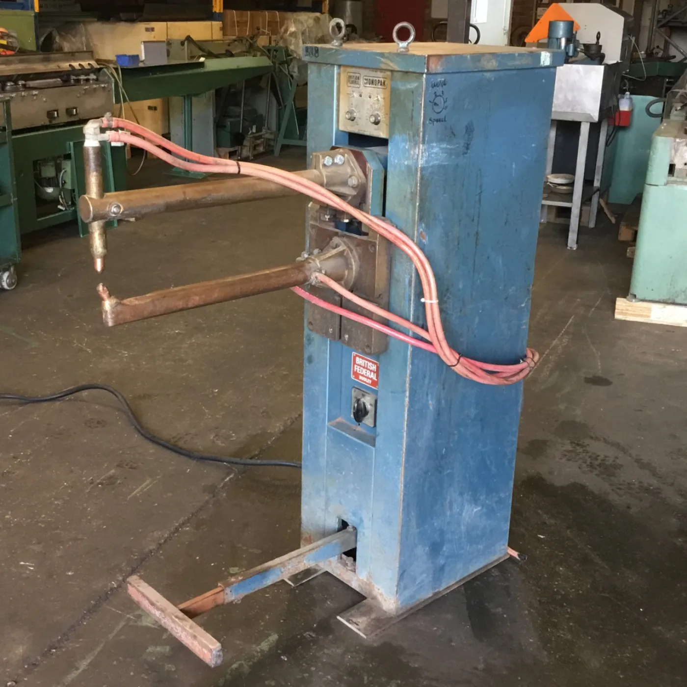 BRITISH FEDERAL Pedestal Mechanical Spot Welder - WNS - W. Neal Services Ltd - 1