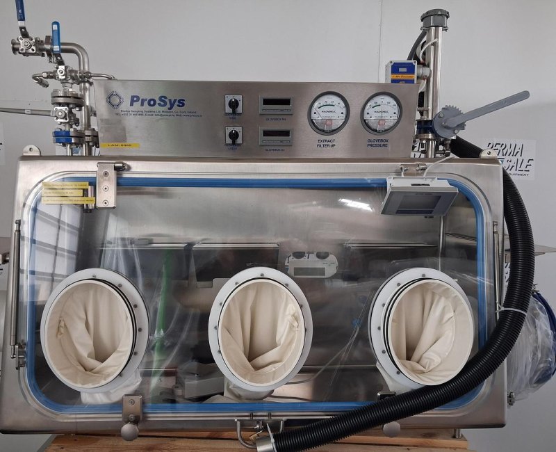 ProSys Sampling Systems Ltd. Glovebox Model 6001