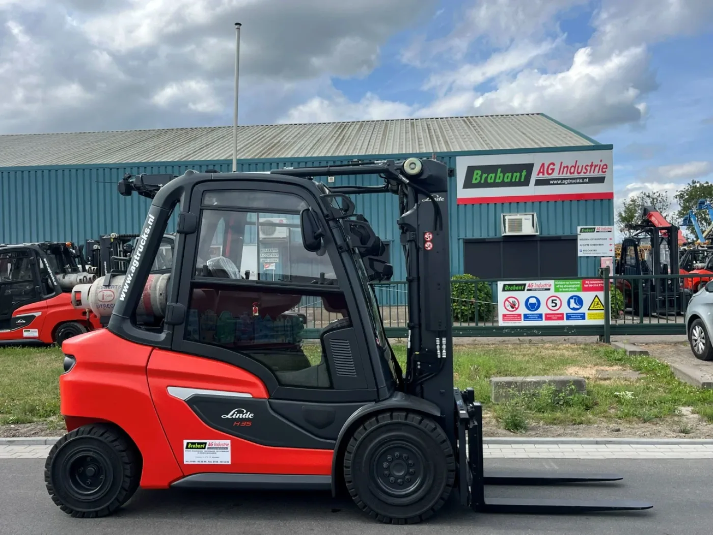 Linde H35T-01 - 1