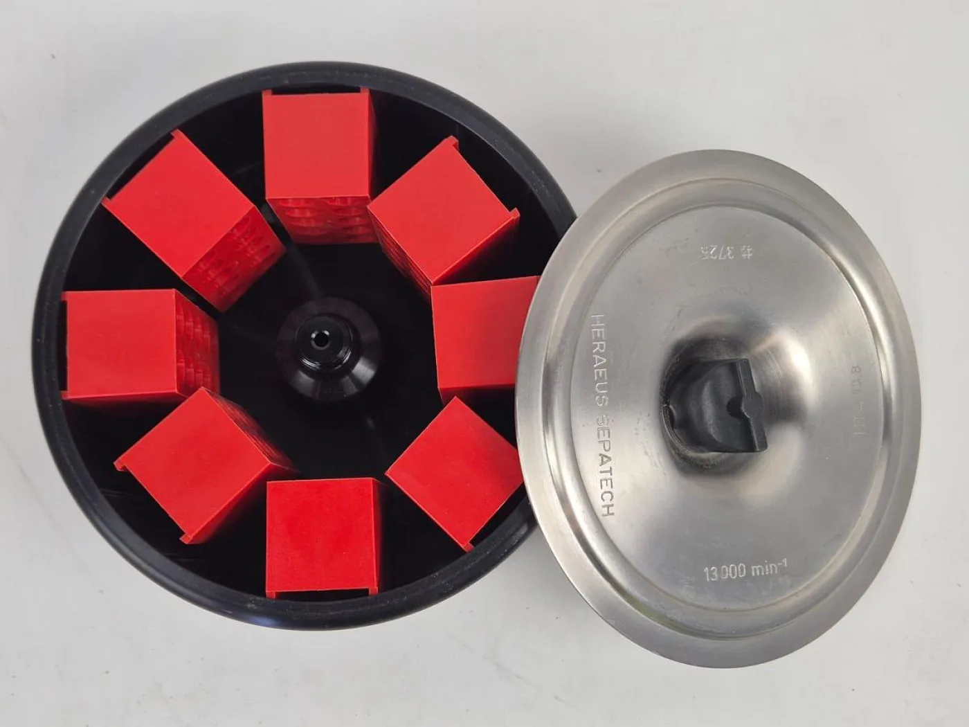 Hereus Sepatech RHTA 13.8 Centrifuge Rotor - 1