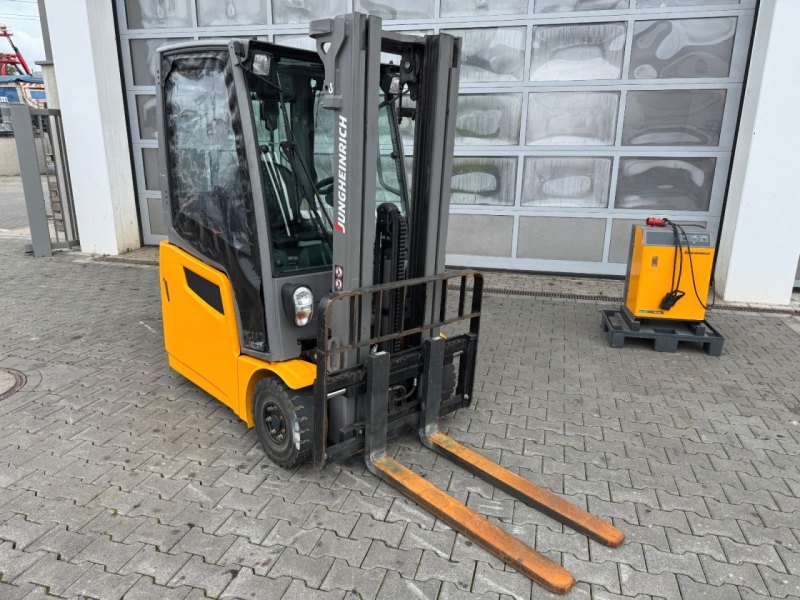 Jungheinrich EFG 215 / Triplex: 4.25m! / SS / nur 3.298h!