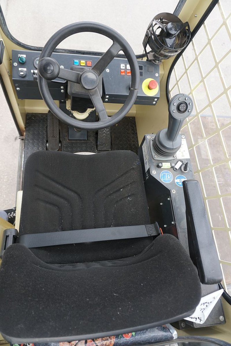 Seitenstapler Hubtex S40E (2011)