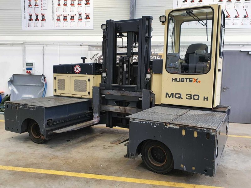 Hubtex MQ 30 H Hybrid / 748h! / Diesel - Elektro