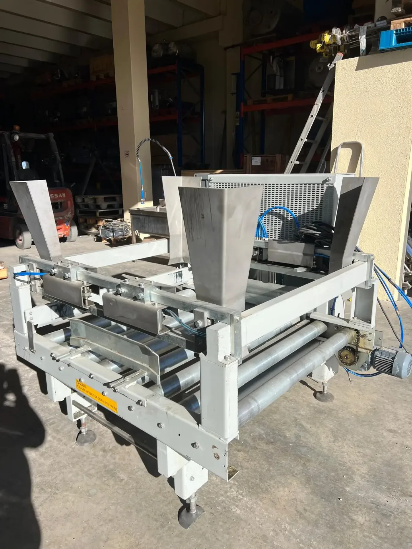 PALLET DISPENSER - 4