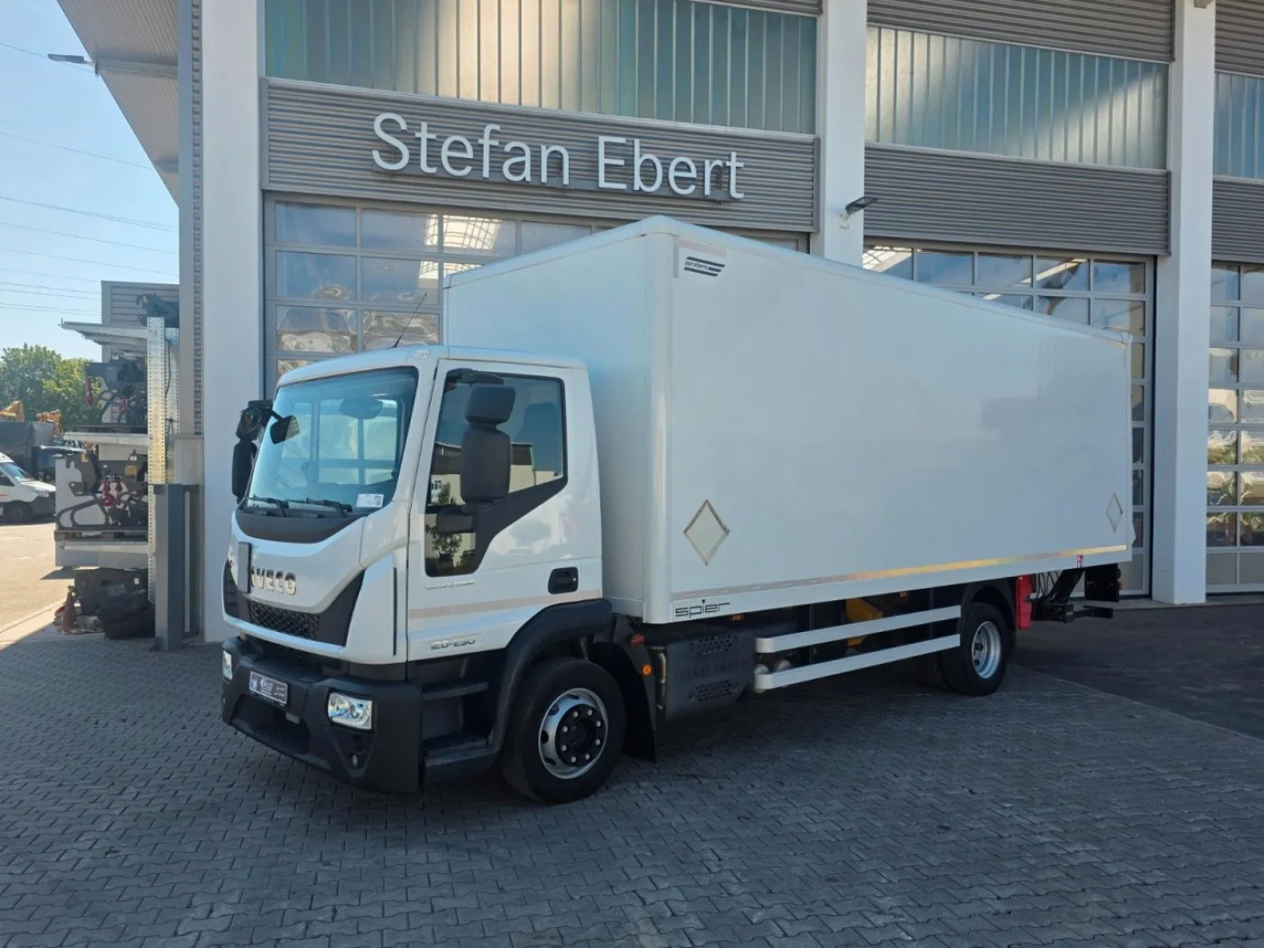 Iveco Eurocargo ML120E25 LBW Palfinger 1.500kg Air Conditioning - 3