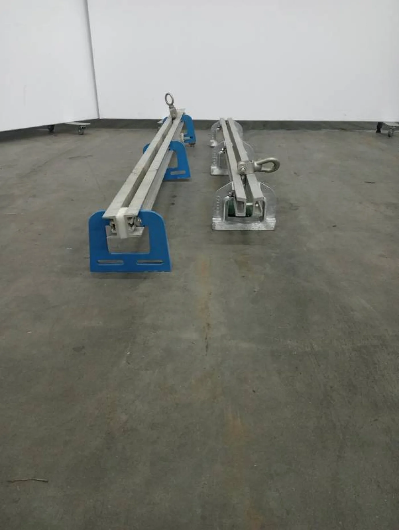 Beam for hanging saws - 4