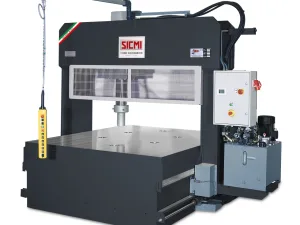 PRESSE HYDRAULIQUE A REDRESSER “SICMI” TYPE PMM 150MC