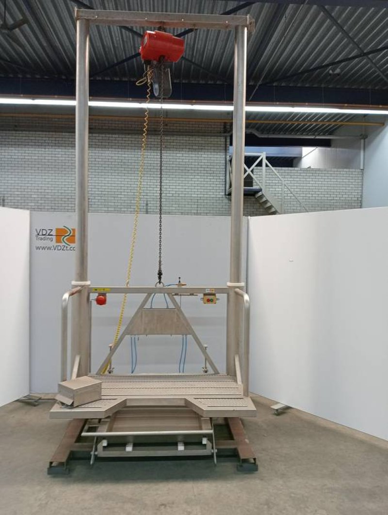 Paunch platform