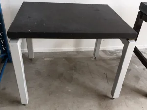 1515-Used laboratory weighing table, granite top