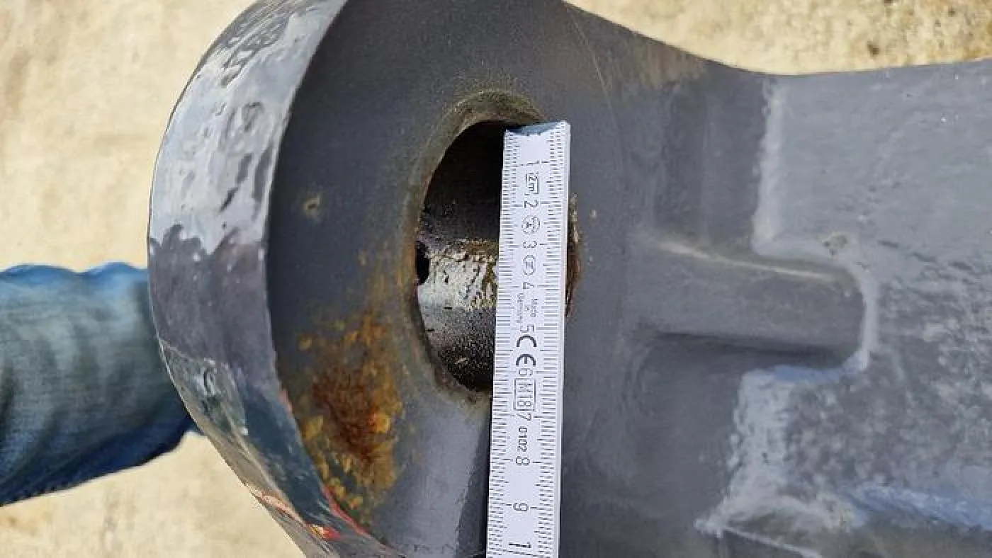 Volvo Stütze / Knickgelenk / Anbaubock passend zu Volvo ECR88 - 7