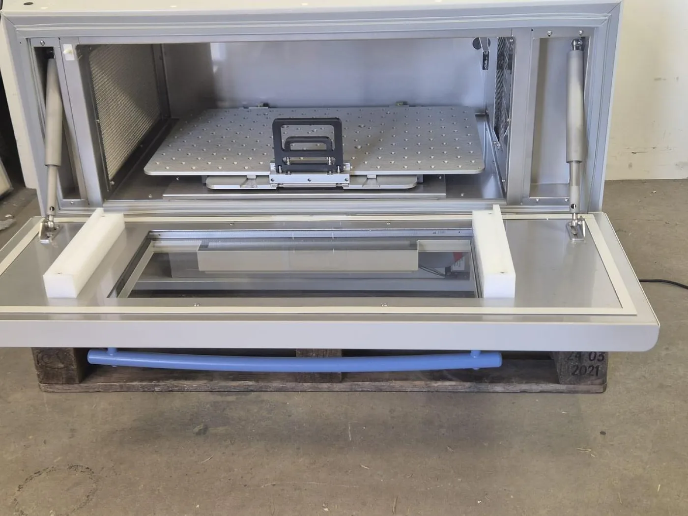 Thermo Fisher Scientific MaxQ SHKE8000 Shaker - 2