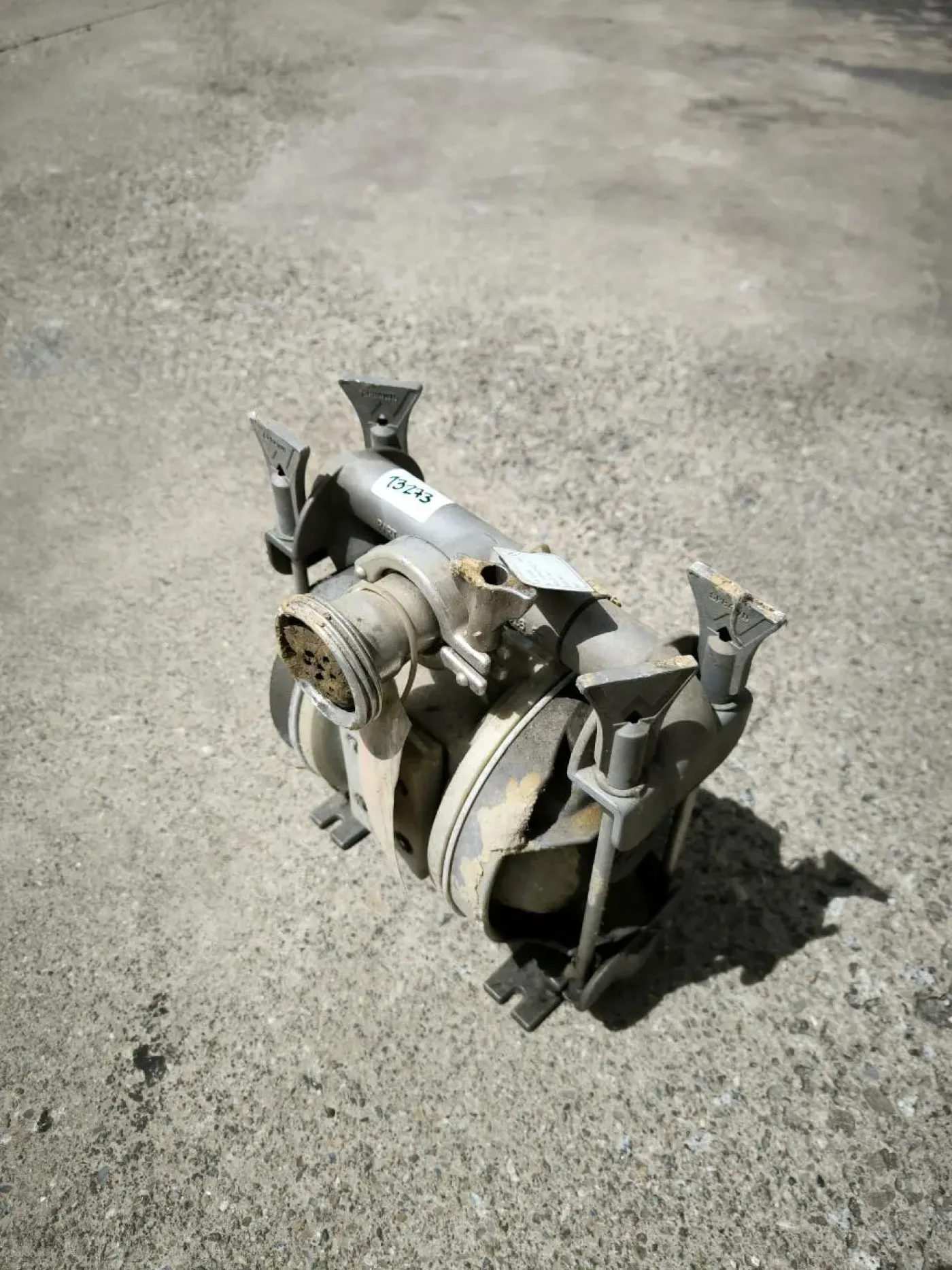 WILDEN PUMP M2 PNEUMATIC PUMP - 3