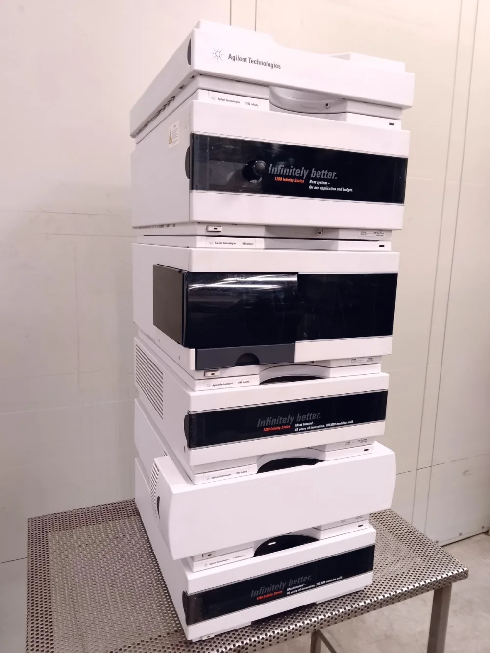 HPLC CROMATOGRAFIA LIQUIDA AD ALTE PRESTAZIONI – AGILENT – MOD. 1200 INFINITY SERIES