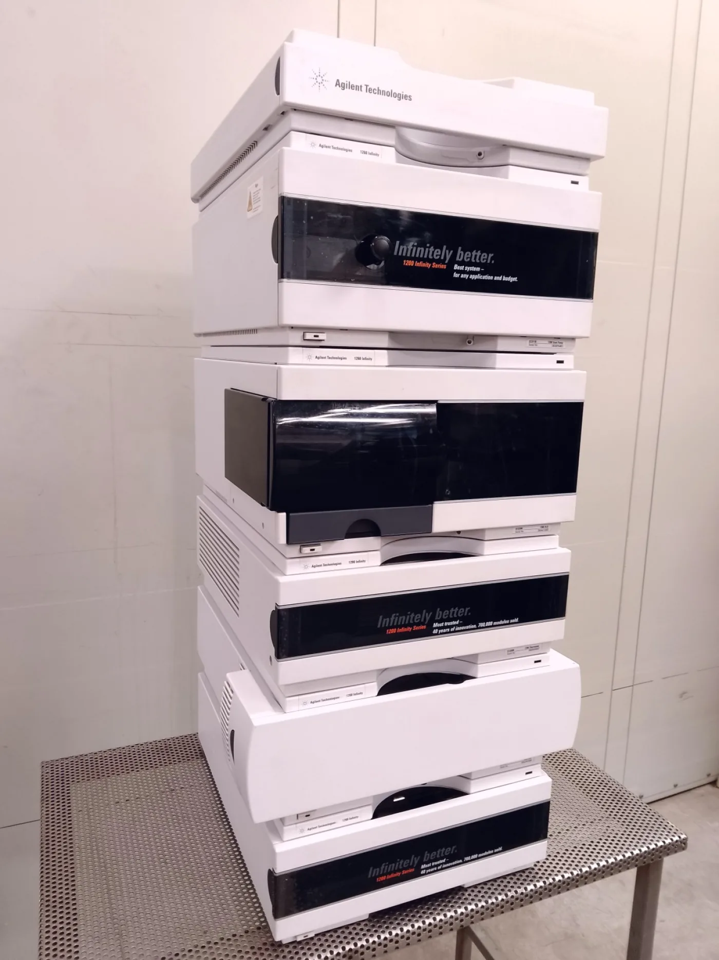 HPLC CROMATOGRAFIA LIQUIDA AD ALTE PRESTAZIONI – AGILENT – MOD. 1200 INFINITY SERIES - 1