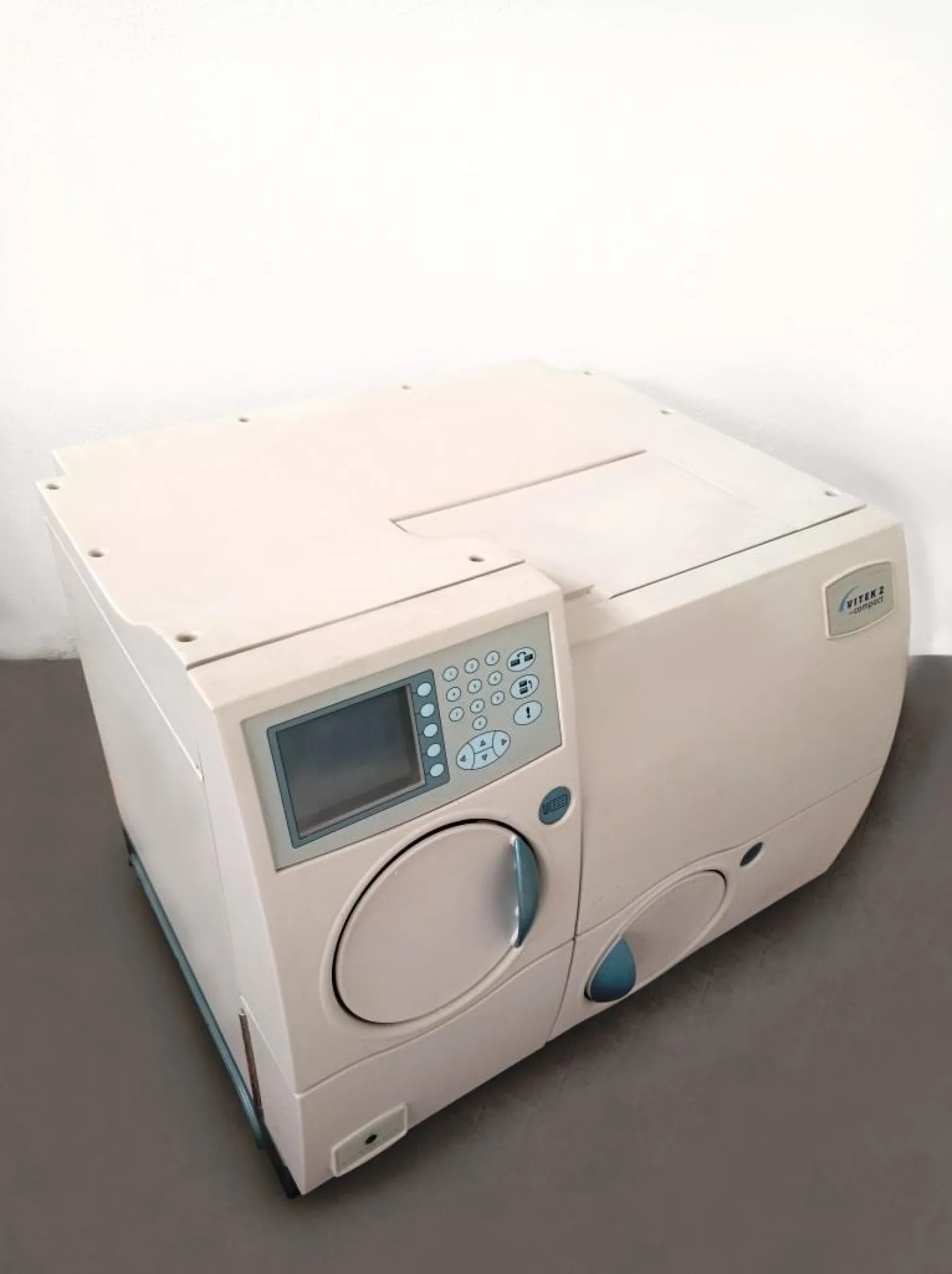 IDENTIFICAZIONE MICROBICA AUTOMATIZZATA – BIOME’RIEUX – MOD. VITEK 2 COMPACT (LAB-COMP-22) - 8