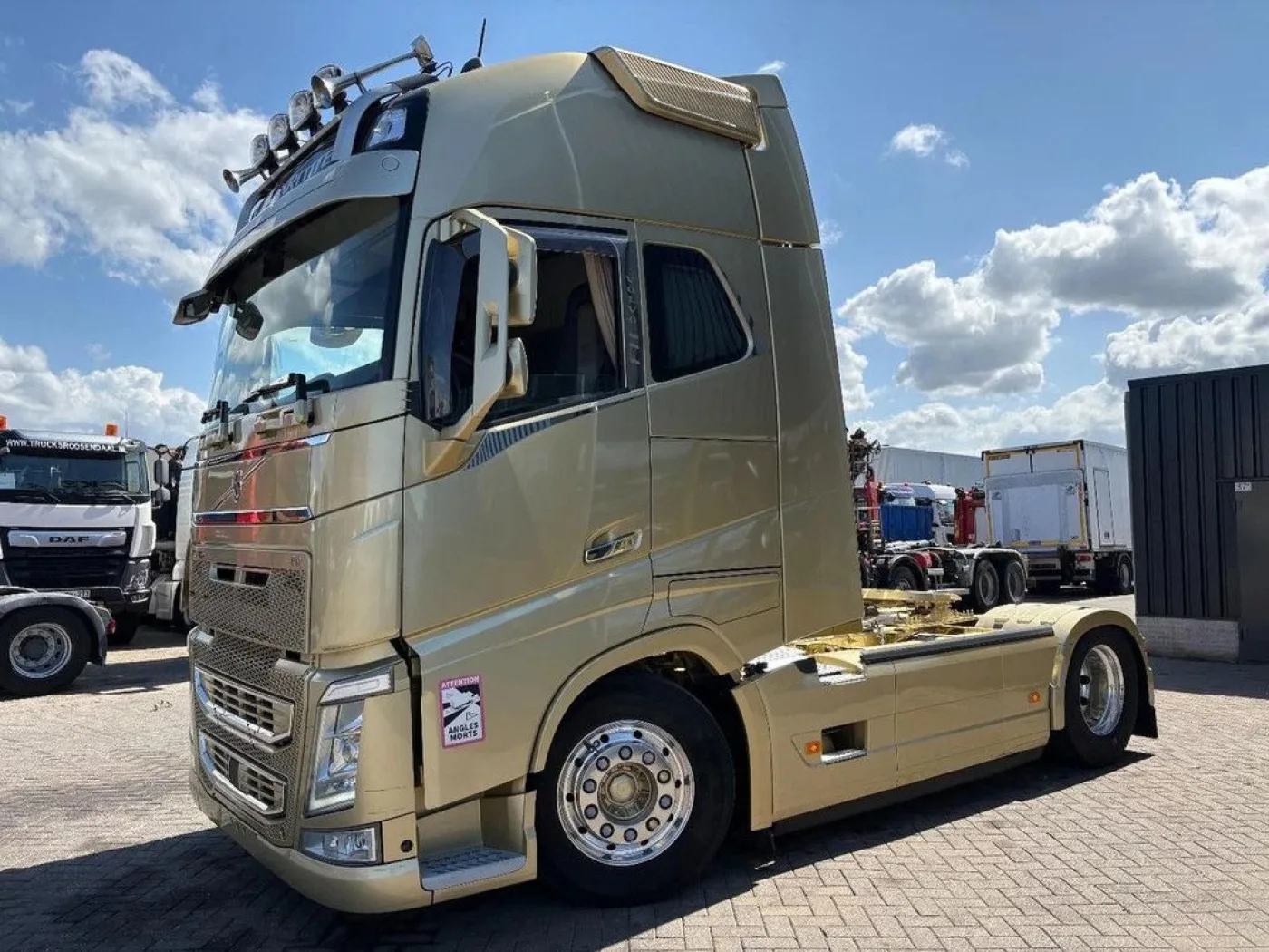 Volvo FH 540 + RETARDER + EURO 6C + SPOILERS + ALUMINUM WHEELS - 4