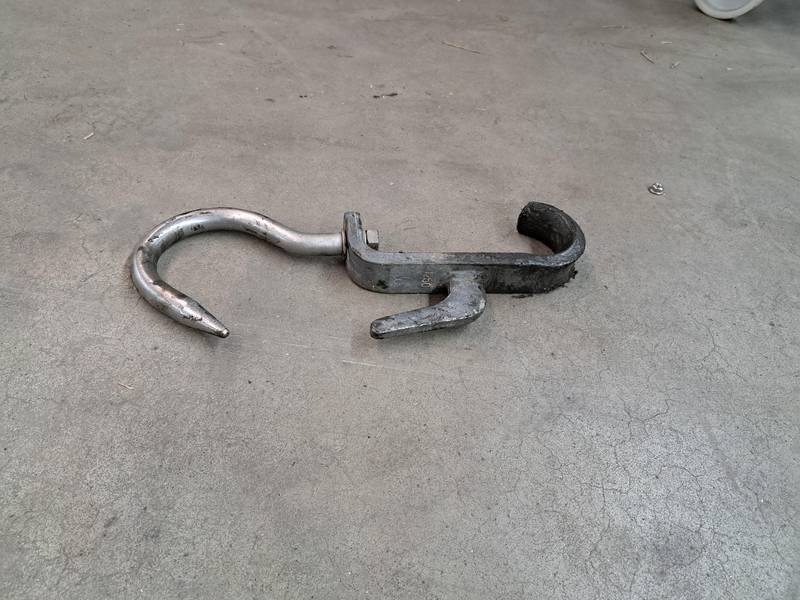 Sliding hook