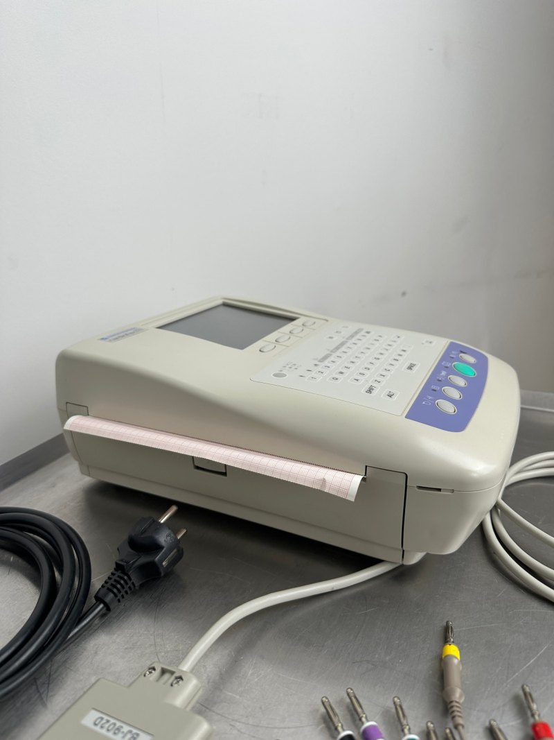 Nihon Khoden EKG Cardiofax M