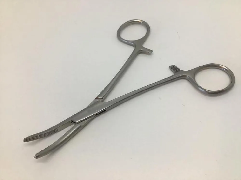 Spencer Wells Forcep Curved 125mm