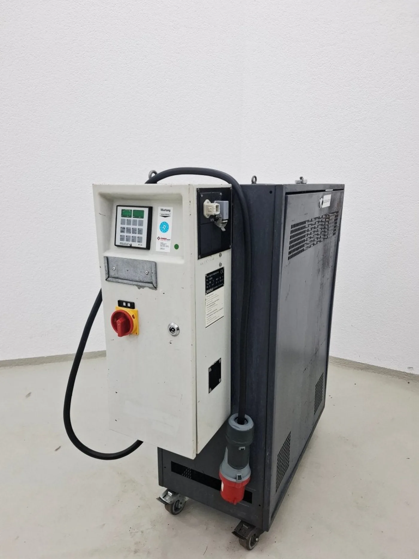 Temperiergerät Regloplas 300/12/FM30/1K/RT45 - 4