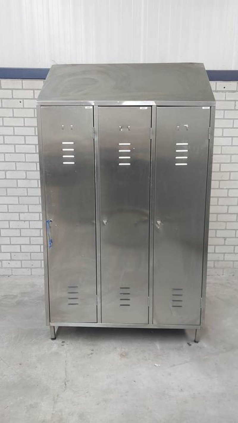 Stainless steel locker wtih 3 doors